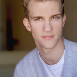 Brandon Stewart — Linus Van Pelt (voice)