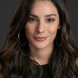 Oka Giner — Yesenia Pérez González