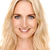 Annette Heick — Andersine (voice)