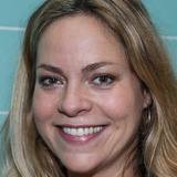 Maaike Martens — Isabel Arends