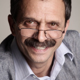 Gabriel Radu — Directorul Tănase