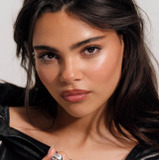 Ариана Гринблатт — Daphne Diaz