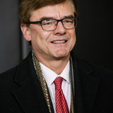 Rick Deslauriers — Self - Special Agent in Charge, FBI