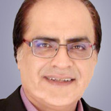 Mehmood Aslam — Narmeen's father