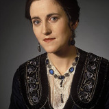 Сильвестра Ле Тузель — Nina Morgan