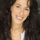 Maggie Wheeler — Steelheart / Melodia (voice)