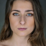 Nídia Roque — Recepcionista