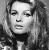 Senta Berger — Mona