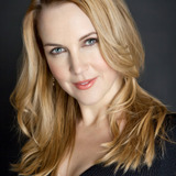Renée O'Connor — Gabrielle