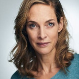 Sophie von Kessel — Annika Schäfer