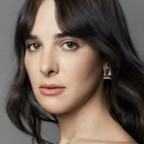 Hari Nef — Talia