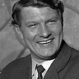 Александр Милютин — сотрудник МУРа из отдела Жеглова Иван Пасюк