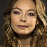Özge Özder — Perihan