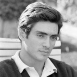 Sami Frey — Avram Rabinovitz