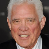 Джордж Бэйли — Louie Provenza