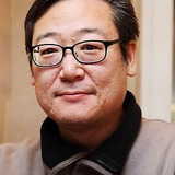 Koo Ja-hyoung — Narrator
