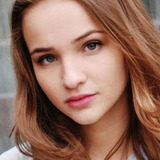 Лиза Викари — Sarah