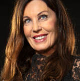 Maarit Peltomaa — Jaana Knauss