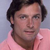 Douglas Barr — Howie Munson