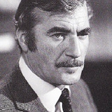 Nigel Davenport — Mucianus