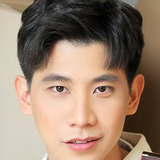 White Suti Ruangvittayachote — Ken