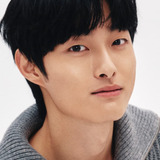 Юн Чан Ён — Lee Cheong-san