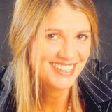 Tássia Camargo — Lucília de Souza