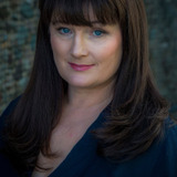 Sally Howitt — Miss Kelly