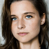 Svenja Jung — Samira Treptow