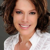 Kenia Gascón — Antonieta Narváez de López