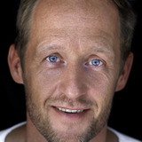 Stephan Kampwirth — Dr. Viktor Larenz