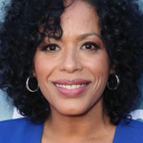 Лиза Колон-Зайас — Bettina 'Tina' Marrero