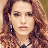 Мелиа Крейлинг — Alycia Stavros