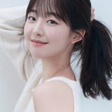 이다은 — Lee Ji Ran [Mi Ran's sister]