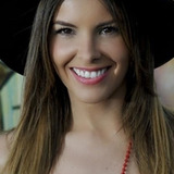 Tali Duclaud — Nina Lobos Suárez / Natalia Suárez (joven)