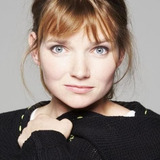 Sophie Quinton — Amanda