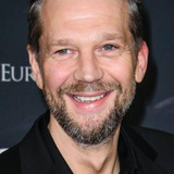 Kai Wiesinger — Simon Goldberg