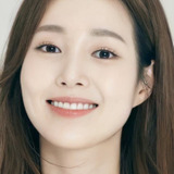 Yoon Jin-sol — Da Yeong's friend