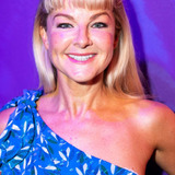 Sarah Hadland — Trish Collingwood