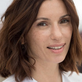 Aure Atika — Queen Isabella