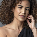 Bárbara Colen — Rose Costa Grava Monteiro Bragança