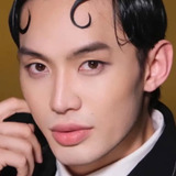 เตชินท์ พลอยเพชร — Chet