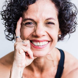 Ana Paula Bouzas — Dona Déa