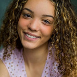 Maria Almeida — Luisa Molina