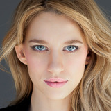 Yael Grobglas — Petra Solano