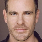 Аарон Джеффри — Detective Jack Cross