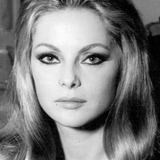 Virna Lisi — Dona Moniz Perestrello