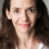 Laurence Bouvard — Elizabeth/Karen/Martha/Julie (voice)