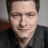Виталий Бисеров — Женя Комаров