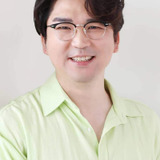 Хон Сын Бом — [Interviewer]